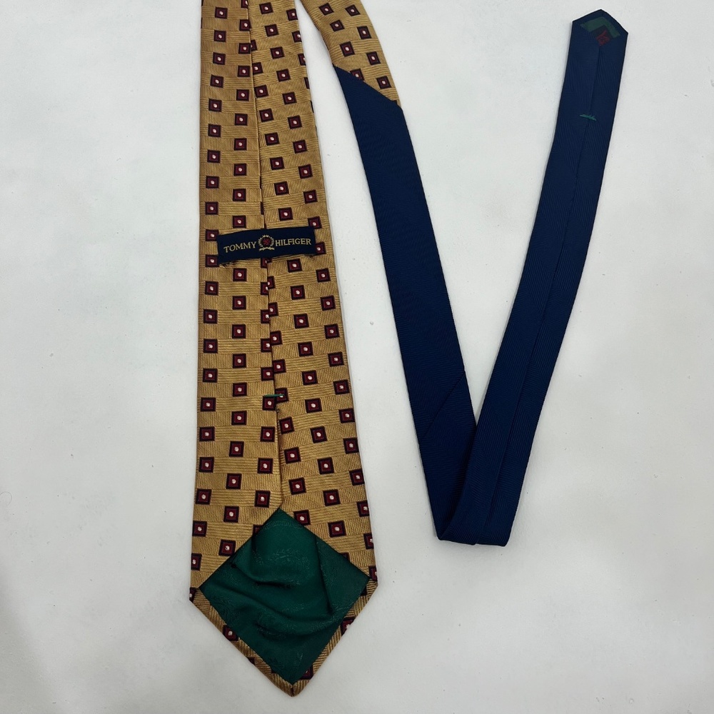 Vintage Tommy Hilfiger Tie 2-Tone Gold Navy Red Blocks 100% Silk USA 58"x3.75" - Picture 8 of 8